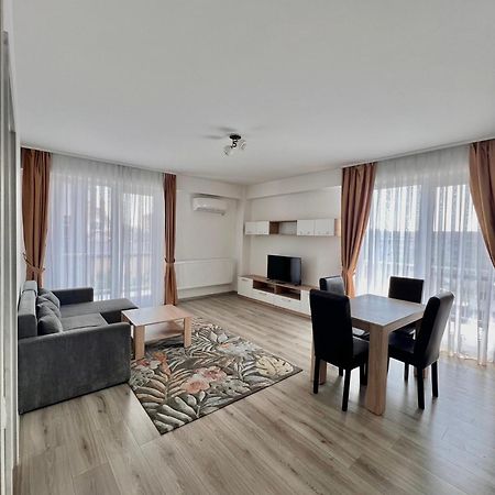 Appartamento Apartament Madeira Gran Varadino Esterno foto